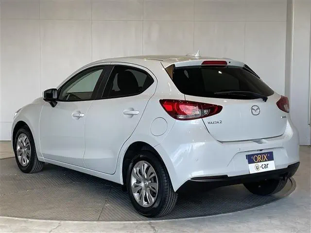 マツダ MAZDA2