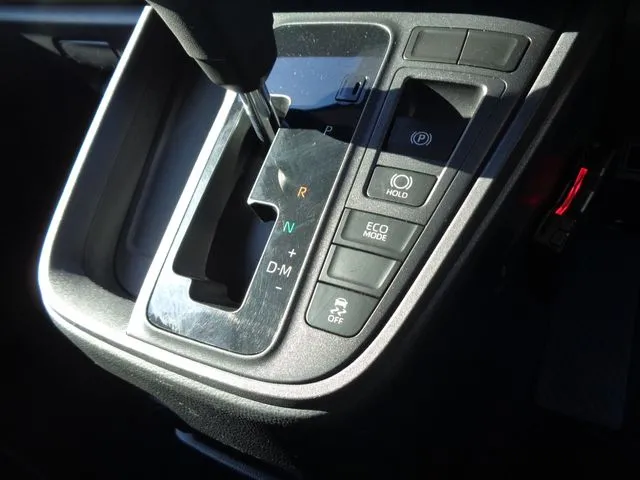 トヨタ ノア 4WD