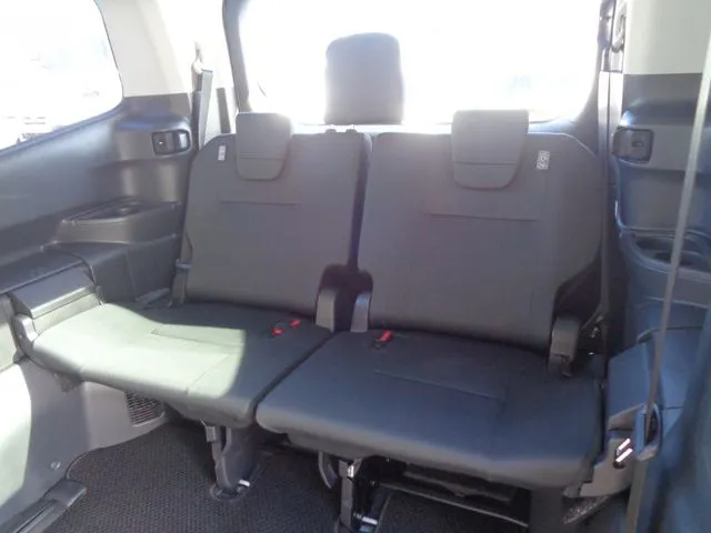 トヨタ ノア 4WD