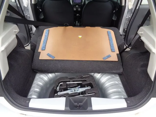 ニッサン マーチ