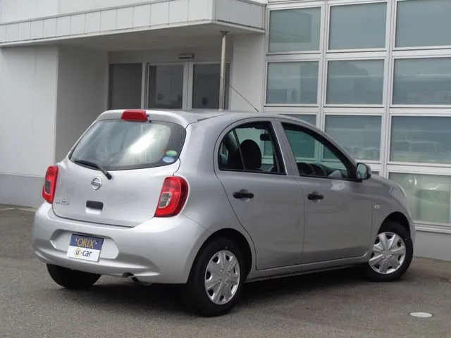 ニッサン マーチ