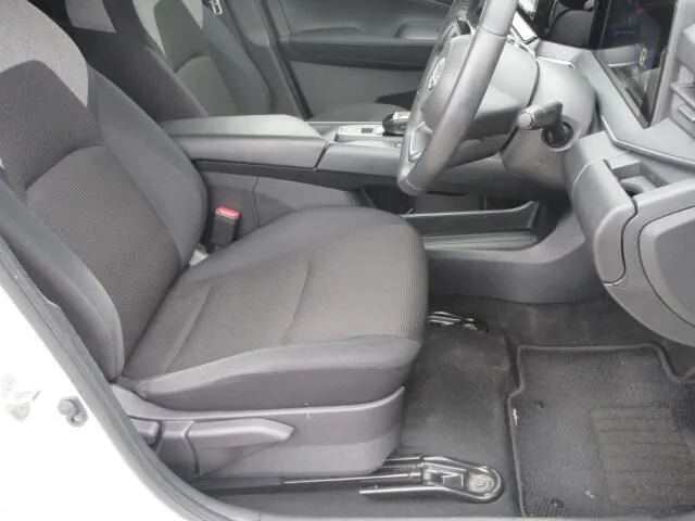 ニッサン ノート 4WD