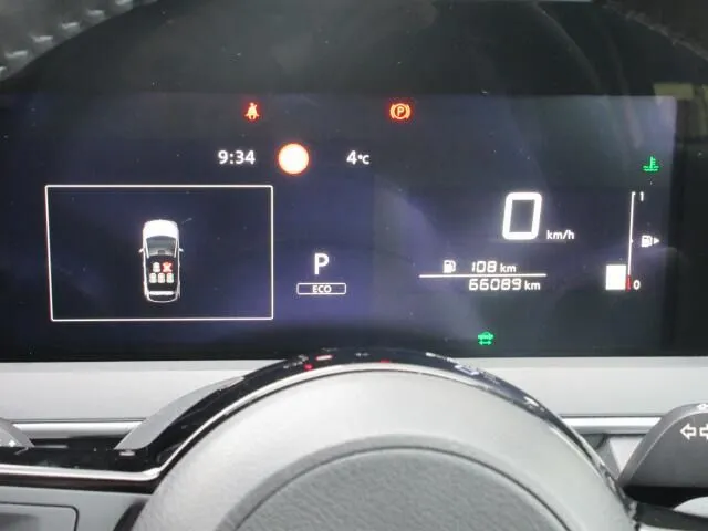 ニッサン ノート 4WD