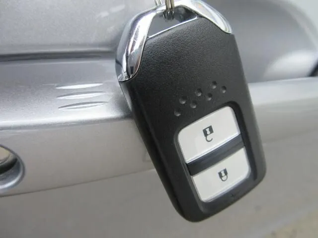 ホンダ フィット e:HEV 4WD