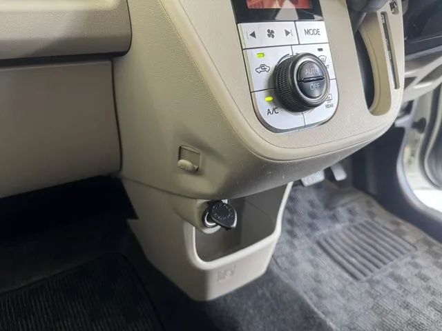 ダイハツ ムーヴ