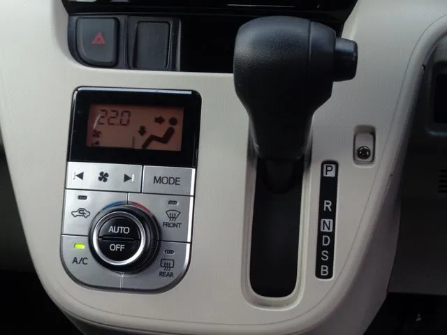 ダイハツ ムーヴ 4WD