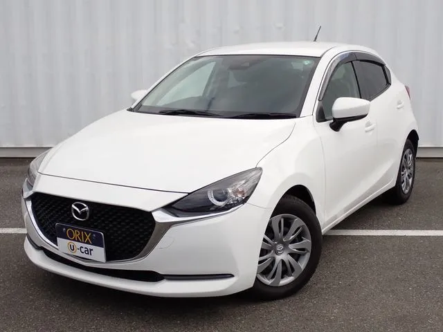 マツダ MAZDA2